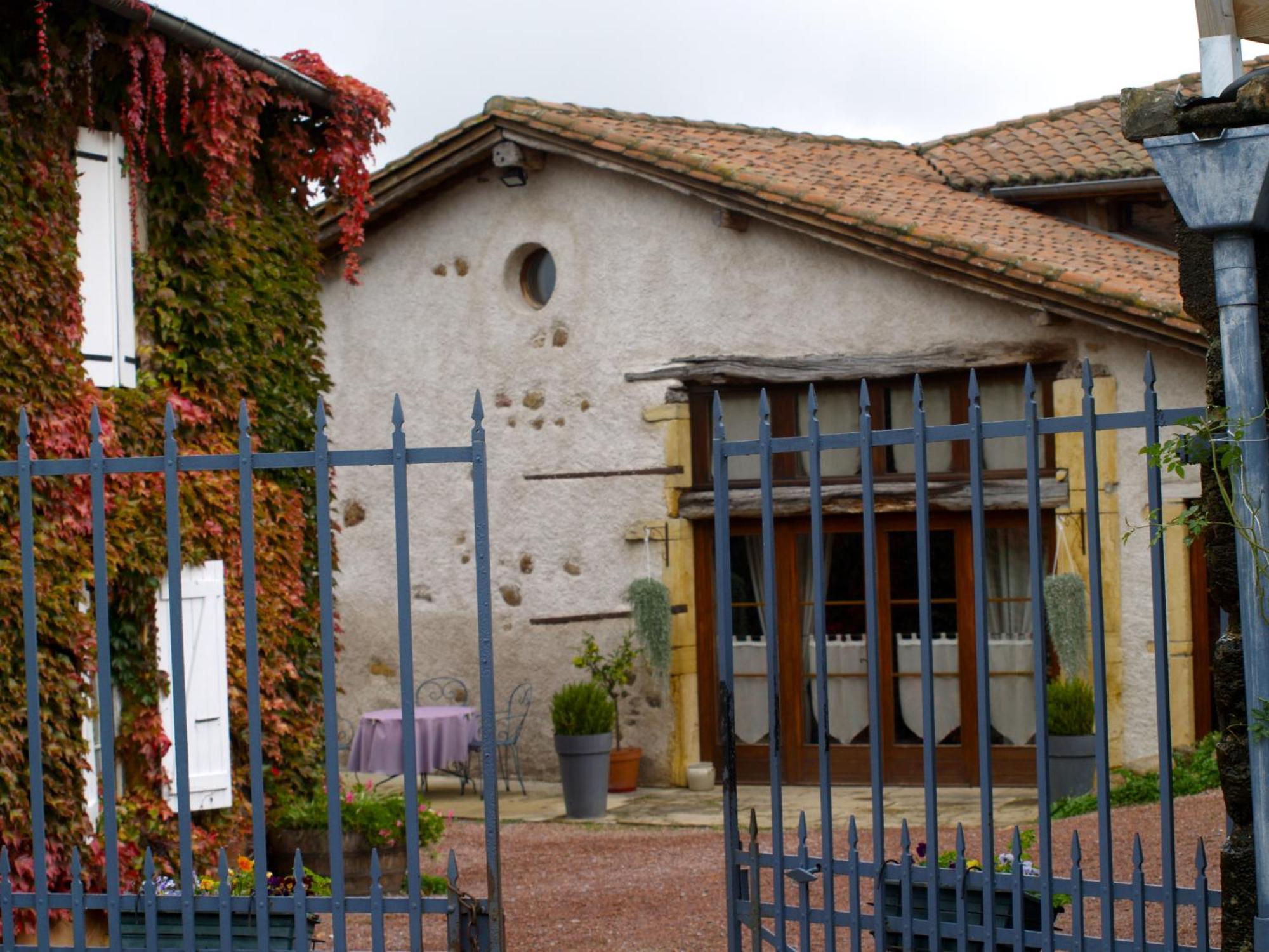 La Grange Vila Coutouvre Exterior foto